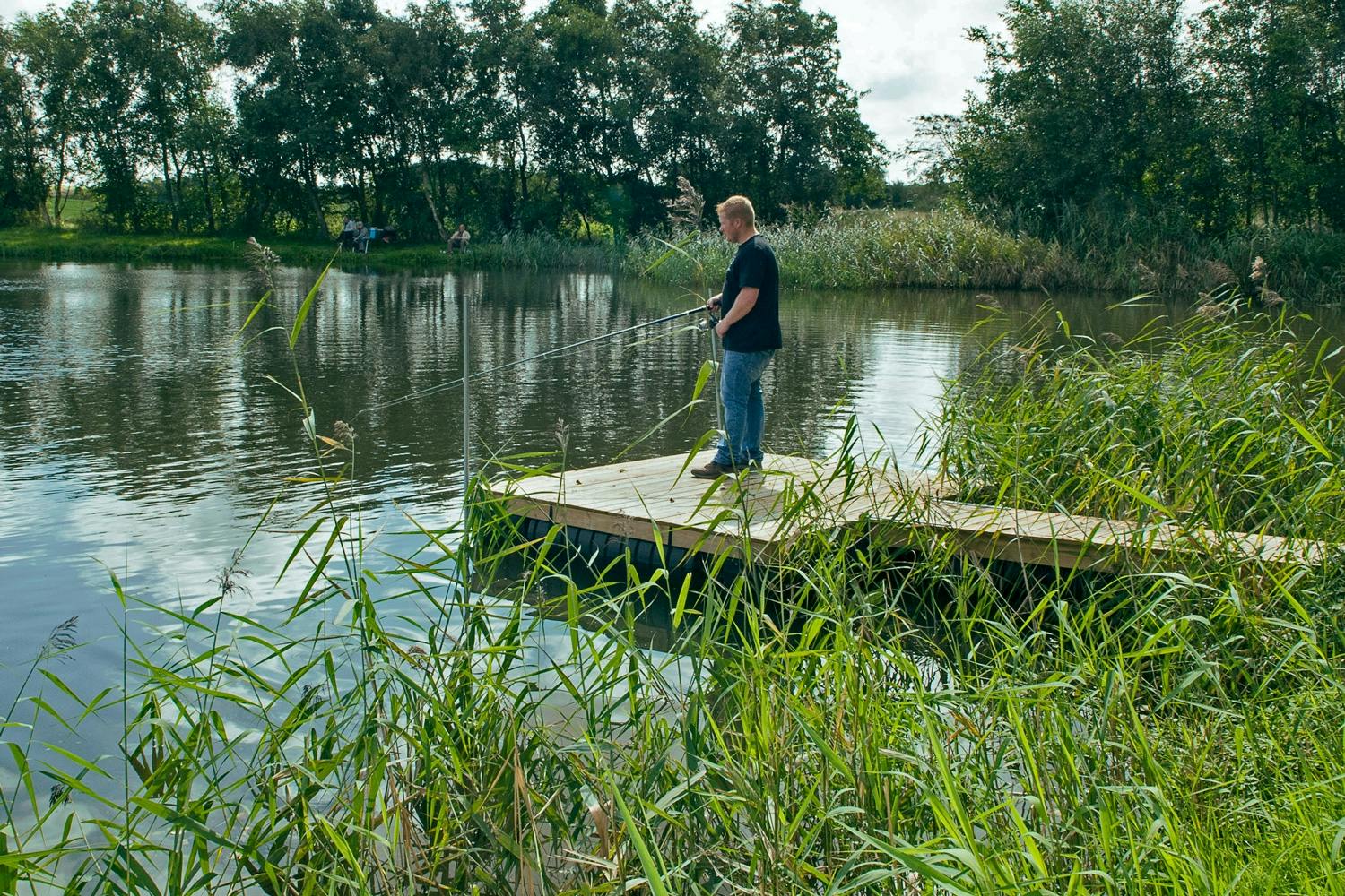 Rakenna viikonlopussa Tee itse laituri